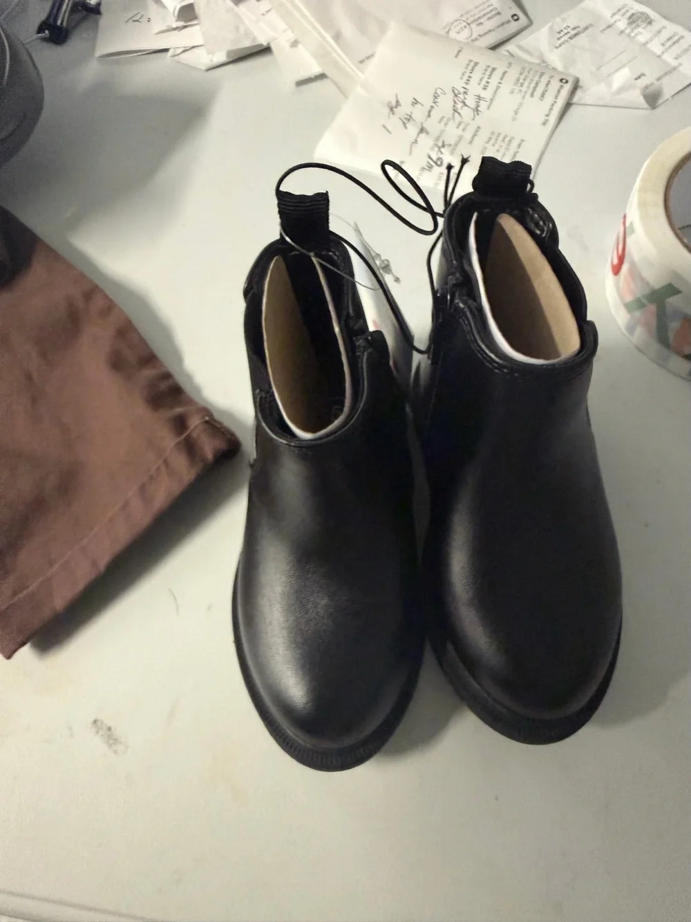 Boots, girls, cat and Jack Chelsea black size 5, new with tags